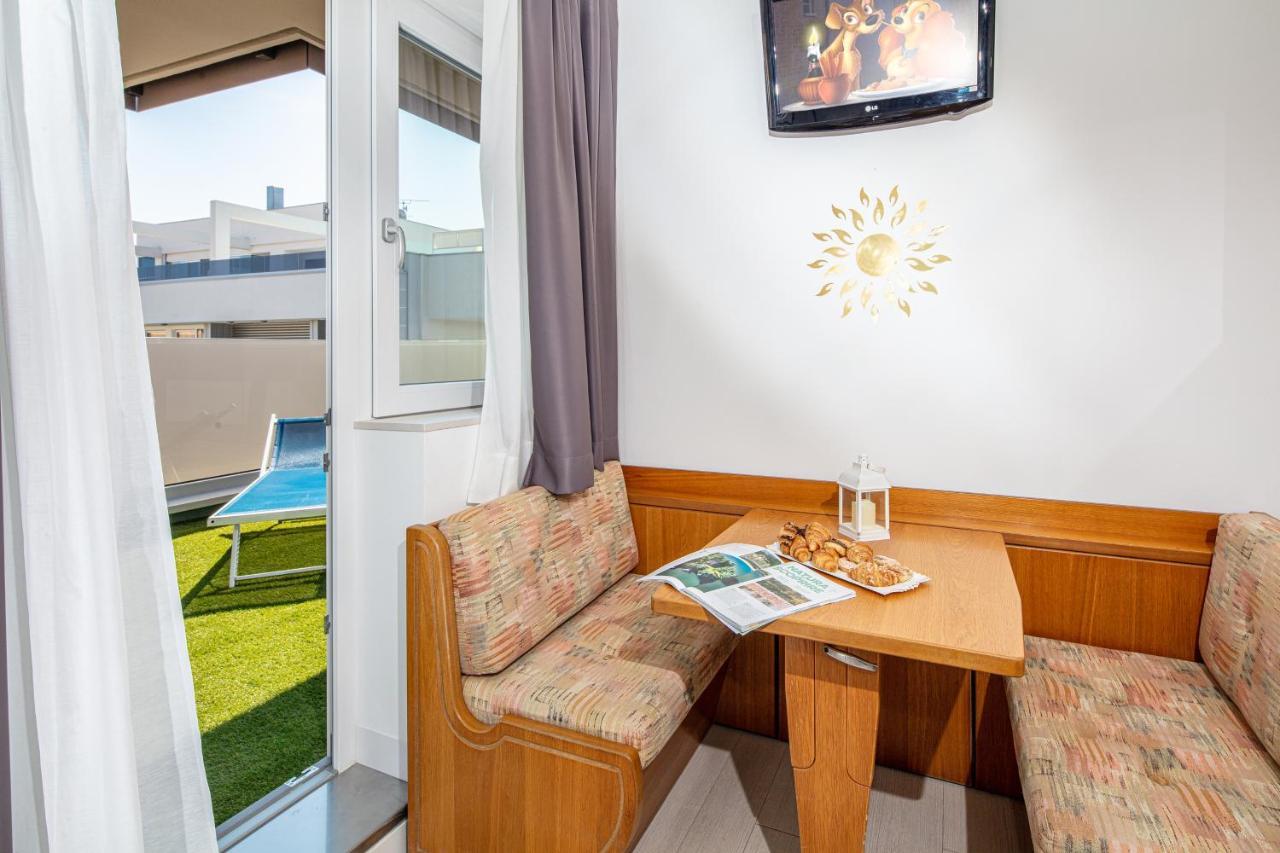 Hotel Alexander Bibione Dış mekan fotoğraf
